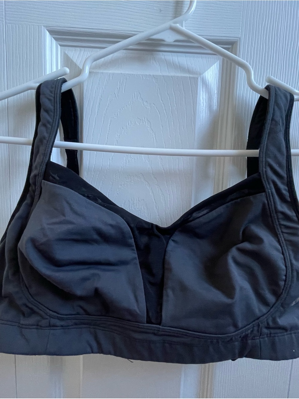 lululemon athletica Black Wireless Support Bra